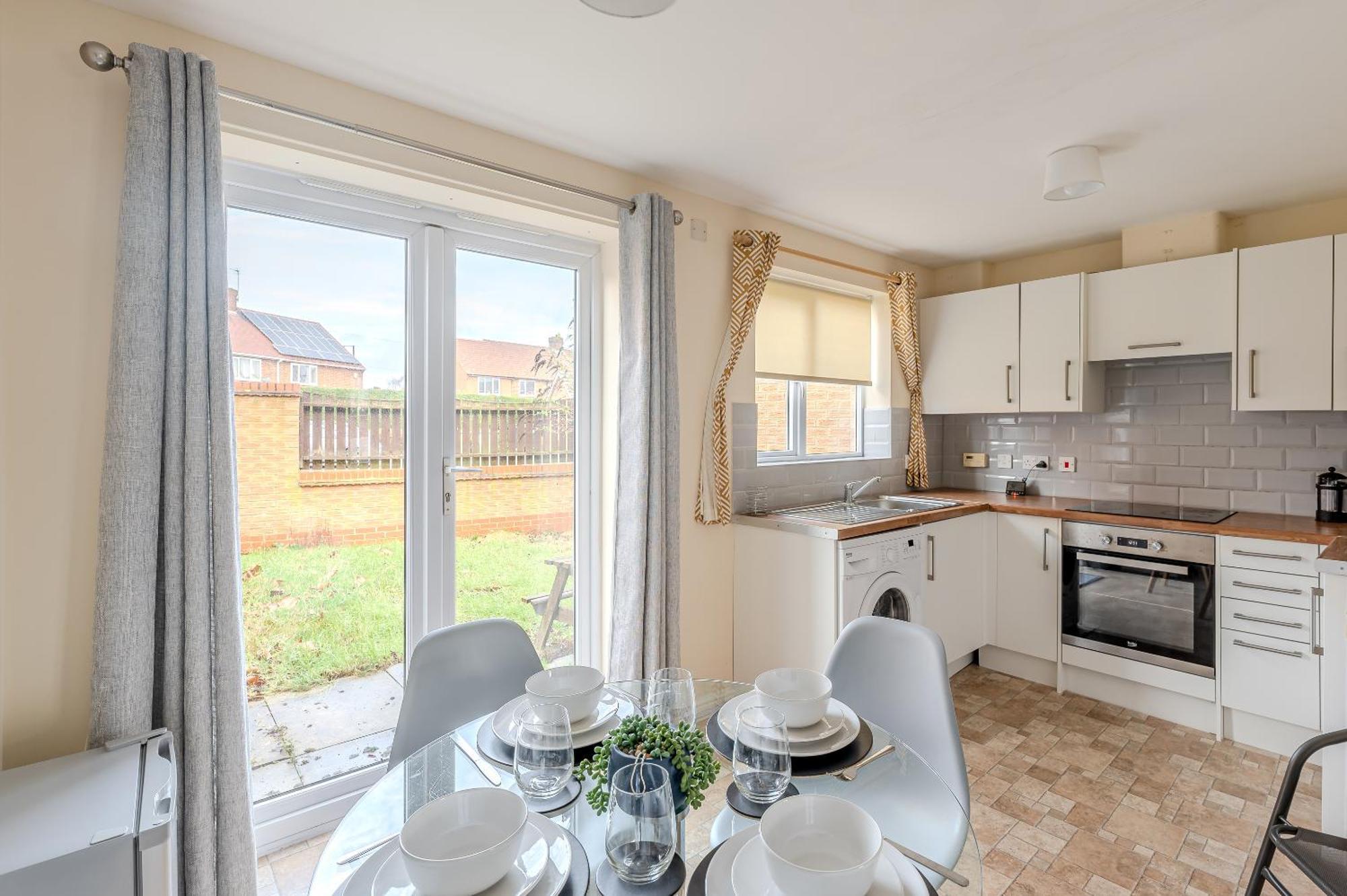 Quiet House, Prkg-3 Cars, Contractors & Families, York Centre 10Mins Exterior foto